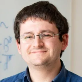 Michael Kalyuzhny headshot