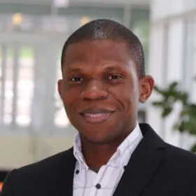 Zeribe Nwosu headshot